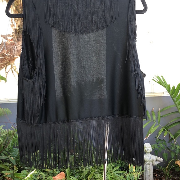 Black fringe vest. dress up evening outfit wear-western look outfit.  Medium - Picture 6 of 6